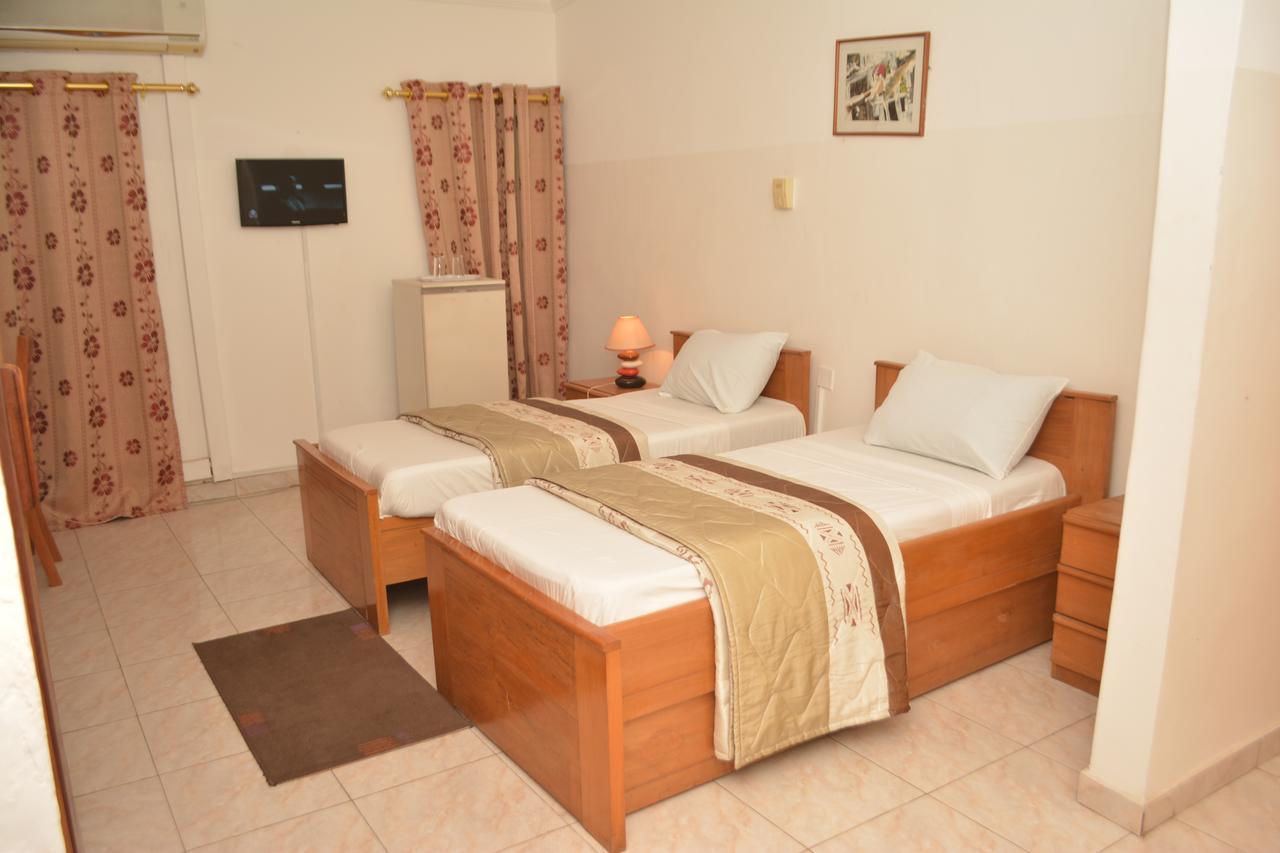 Kaysens Grande Hotel Tema Exterior photo