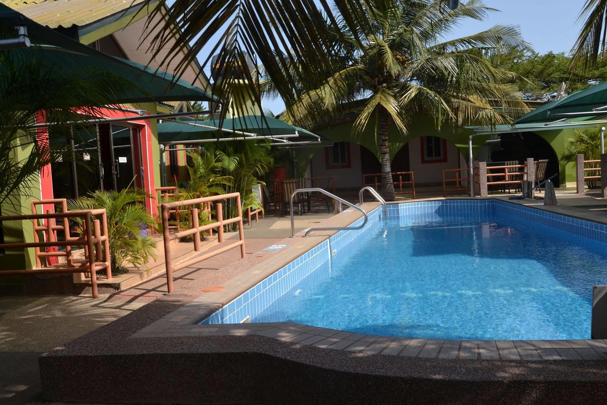 Kaysens Grande Hotel Tema Exterior photo