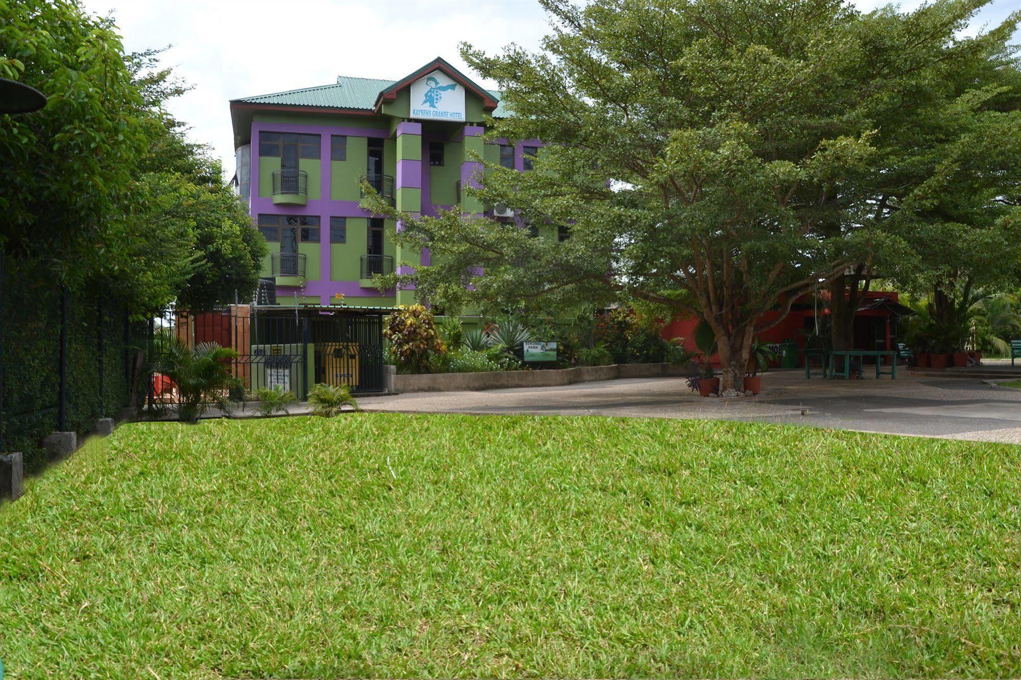 Kaysens Grande Hotel Tema Exterior photo