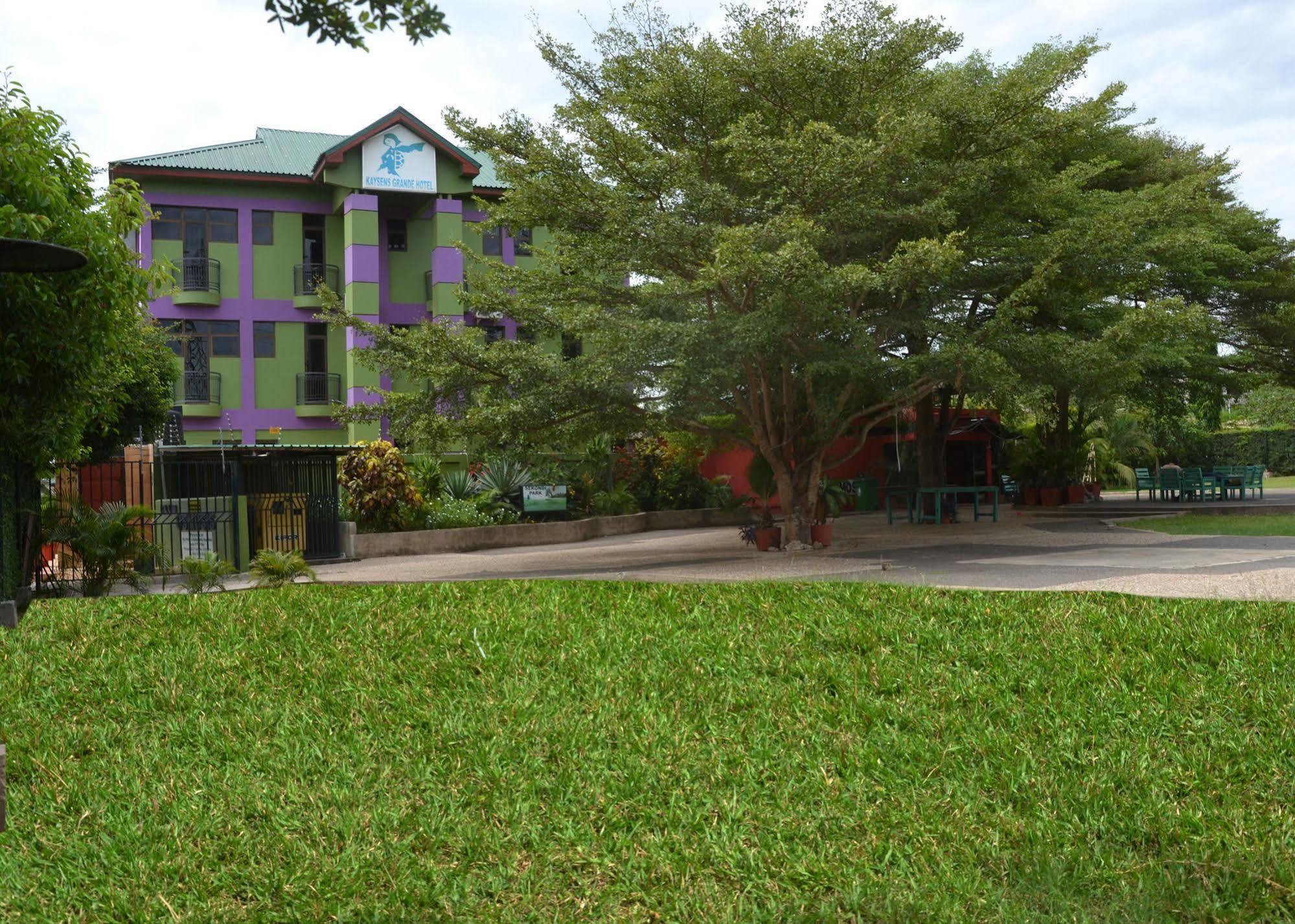Kaysens Grande Hotel Tema Exterior photo